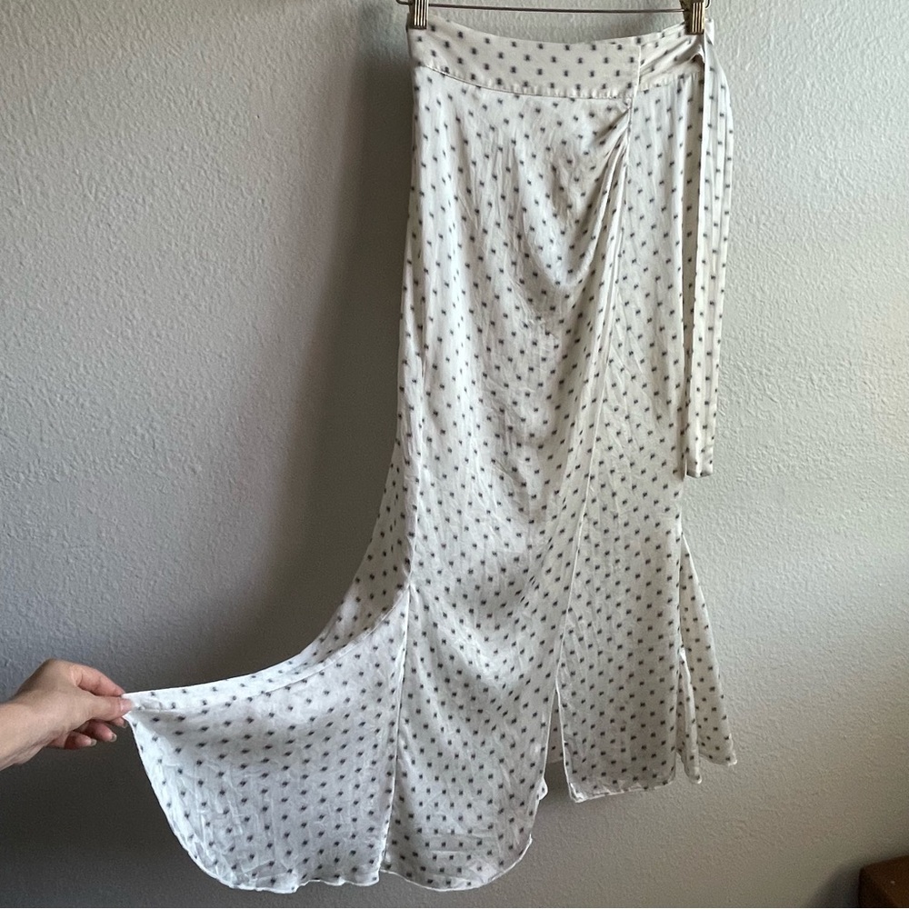 Stone Cold Fox 100% Silk White Wrap Maxi Skirt